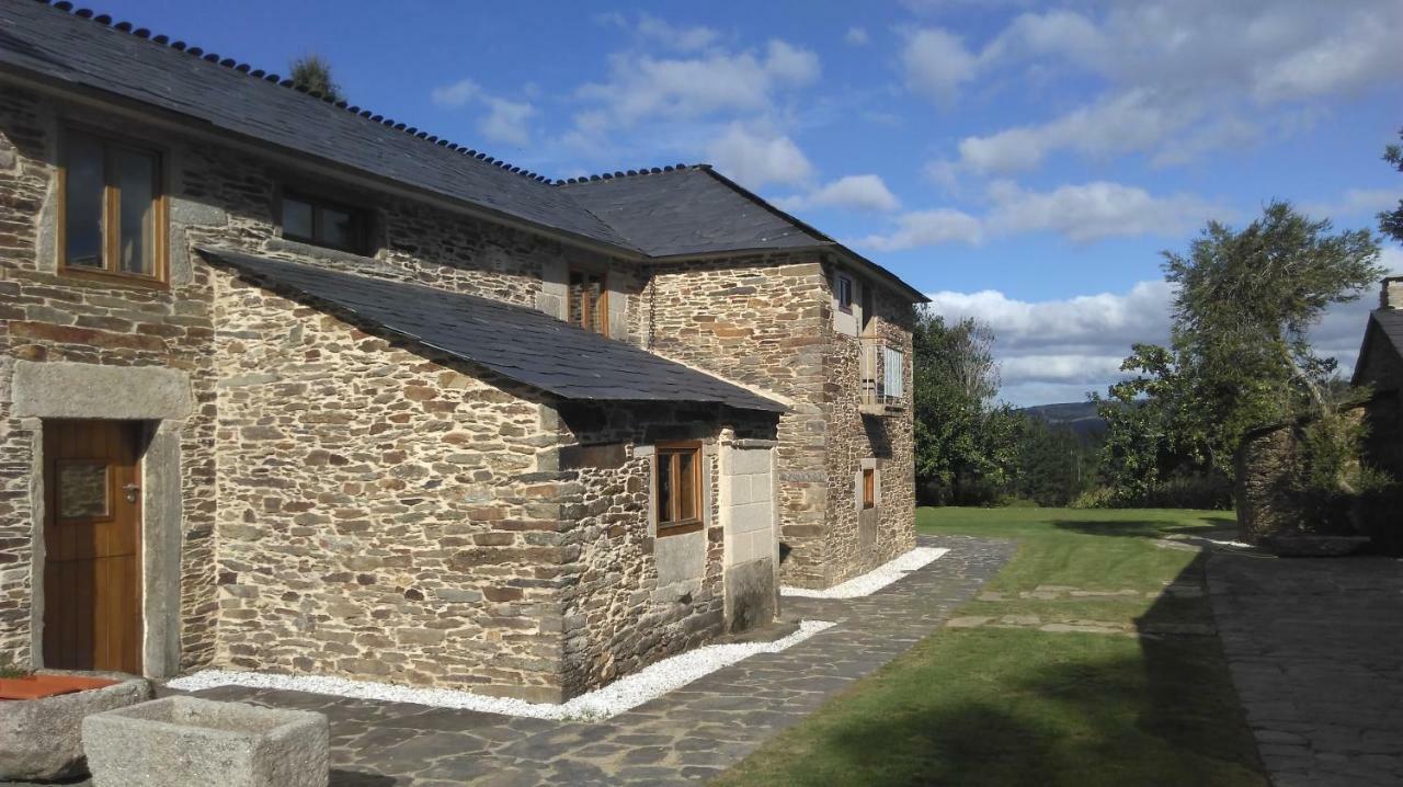 Casa Do Grilo Guest House Monfero ภายนอก รูปภาพ