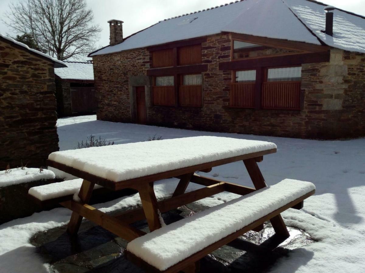 Casa Do Grilo Guest House Monfero ภายนอก รูปภาพ