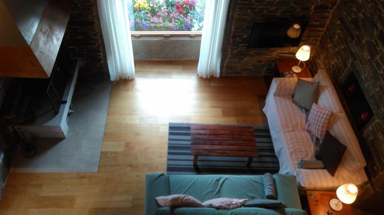 Casa Do Grilo Guest House Monfero ภายนอก รูปภาพ